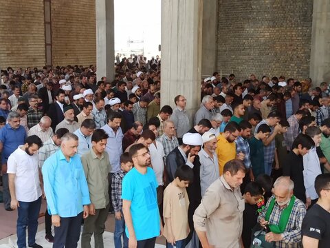 تصاویر/ نماز پرصلابت ودشمن شکن جمعه کاشان