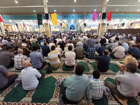 آیین عبادی سیاسی نمازجمعه بوشهر به روایت تصاویر