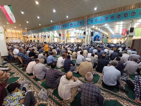 آیین عبادی سیاسی نمازجمعه بوشهر به روایت تصاویر