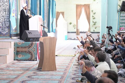 تصاویر/ اقامه نماز جمعه شهرستان تکاب