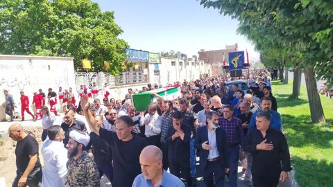 تصاویر/ تشییع پیکر مطهرشهید"مهدی فیضیان" در شهرستان شاهین دژ