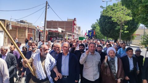 تصاویر/ تشییع پیکر مطهرشهید"مهدی فیضیان" در شهرستان شاهین دژ