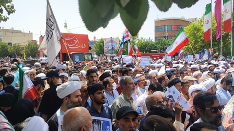 تصاویر/ راهپیماییِ پرشکوه جمعهٔ خشم و نصر در قم