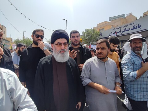 تصاویر/ راهپیماییِ پرشکوه جمعهٔ خشم و نصر در قم