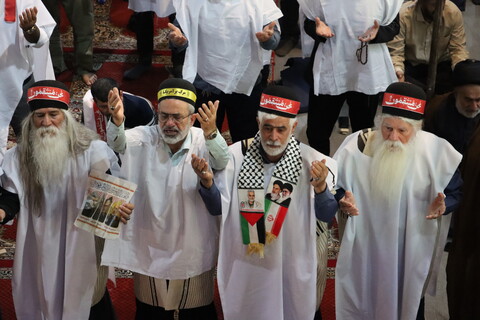 نماز جمعه پر صلابت اهواز به امامت نماینده ولی فقیه در خوزستان