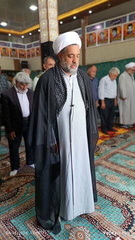 تصاویر/ اقامه نماز جمعه شهر کشاورز