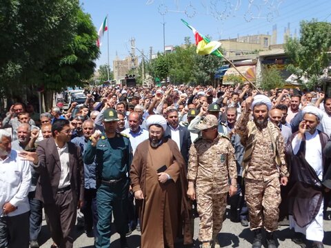 تصاویر/ حضور پرشور و دشمن شکن مردم انقلابی چهاربرج در راهپیمایی جمعه خشم و نصر