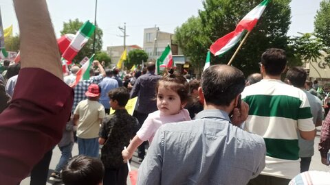 تصاویر/حضور پر شور طلاب و کادر و اساتید مدرسه علمیه الزهرا (س) اراک در جمعه های خشم