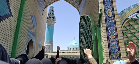 تصاویر/حضور پر شور طلاب و کادر و اساتید مدرسه علمیه الزهرا (س) اراک در جمعه های خشم