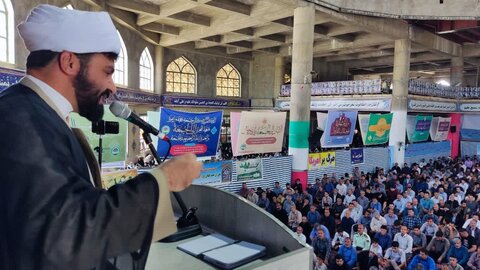 تصاویر حضور پرشور مردم ولایت مدار نورآباد در نماز جمعه