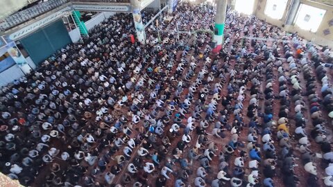 تصاویر حضور پرشور مردم ولایت مدار نورآباد در نماز جمعه