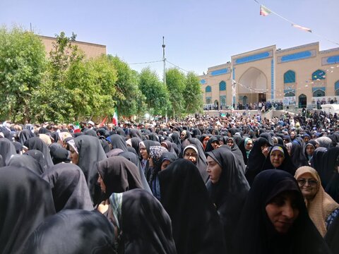 تصاویر/حضور طلاب موسسه آموزش عالی ریحانه الرسول (س)ساوه در راهپیمایی جمعه های خشم