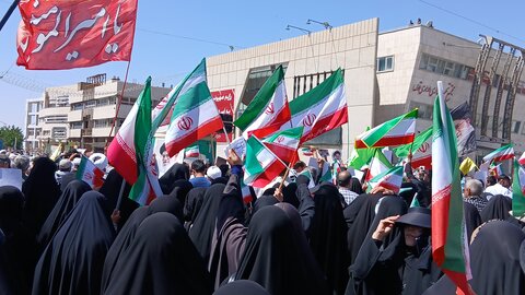 تصاویر/ مشہد مقدس میں جمعۂ خشم و نصر کے عنوان سے شاندار ریلی