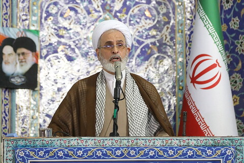 تصاویر/  تشییع 5 شهید استان قم در حملات رژیم صهیونیستی در راهپیمای جمعه های "خشم و نصر"
