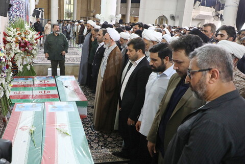 تصاویر/  تشییع 5 شهید استان قم در حملات رژیم صهیونیستی در راهپیمای جمعه های "خشم و نصر"