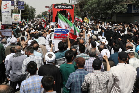 تصاویر/  تشییع 5 شهید استان قم در حملات رژیم صهیونیستی در راهپیمای جمعه های "خشم و نصر"