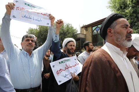 تصاویر/  تشییع 5 شهید استان قم در حملات رژیم صهیونیستی در راهپیمای جمعه های "خشم و نصر"