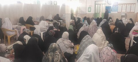 تصاویری از راهپیمایی جمعه های خشم و نصر با حضور طلاب مدرسه علمیه صدیقه طاهره غرق آباد