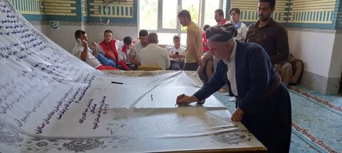 تصاویر/ امضای بیانیه محکومیت تجاوزات رژیم صهیونیستی و حمایت از رهبر انقلاب و نیروهای نظامی در نماز جمعه های اهل سنت آذربایجان غربی