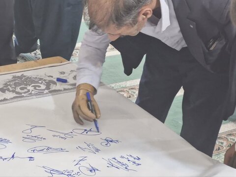 تصاویر/ امضای بیانیه محکومیت تجاوزات رژیم صهیونیستی و حمایت از رهبر انقلاب و نیروهای نظامی در نماز جمعه های اهل سنت آذربایجان غربی