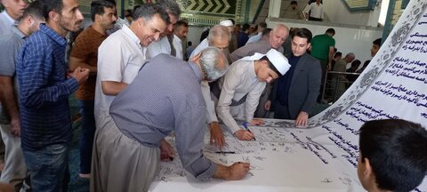 تصاویر/ امضای بیانیه محکومیت تجاوزات رژیم صهیونیستی و حمایت از رهبر انقلاب و نیروهای نظامی در نماز جمعه های اهل سنت آذربایجان غربی