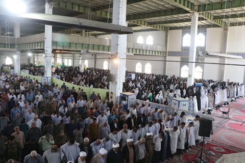 تصاویر اقامه نماز جمعه و راهپیمایی جمعه خشم در بروجرد