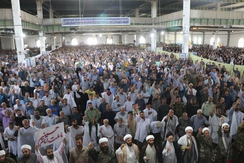 تصاویر اقامه نماز جمعه و راهپیمایی جمعه خشم در بروجرد