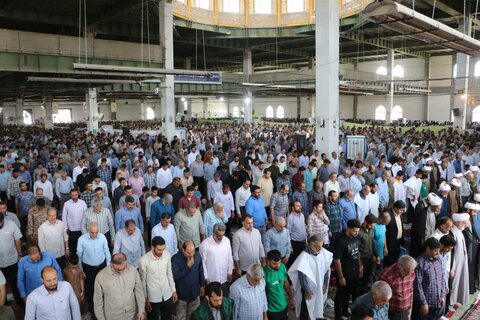 تصاویر اقامه نماز جمعه و راهپیمایی جمعه خشم در بروجرد