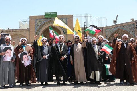 تصاویر / اجتماع اساتید ،کادر ،طلاب وروحانیون حوزه علمیه قزوین در حمایت از مرجعیت و ولایت