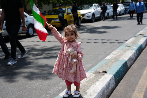 تصاویر / خروش اقشار مختلف مردم تهران در نماز جمعه نصر امروز