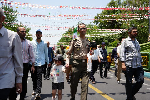 تصاویر / خروش اقشار مختلف مردم تهران در نماز جمعه نصر امروز