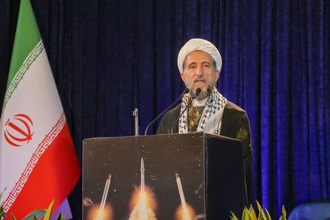 تصاویر / نماز جمعه از قاب دوربین خبرگزاری حوزه قزوین