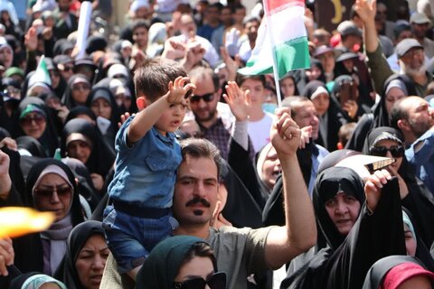 تصاویر / حضور پرشور مردم قزوین  در راهپیمایی جمعه «خشم ونصر »