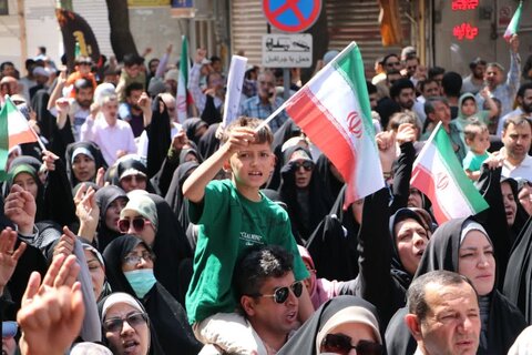 تصاویر / حضور پرشور مردم قزوین  در راهپیمایی جمعه «خشم ونصر »