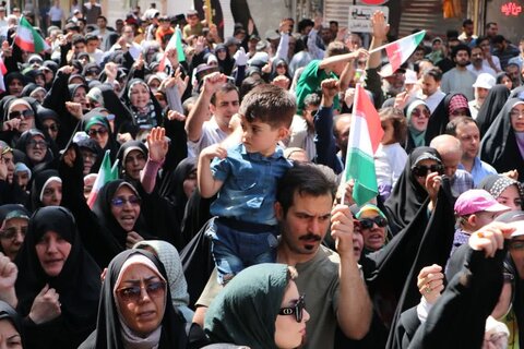تصاویر / حضور پرشور مردم قزوین  در راهپیمایی جمعه «خشم ونصر »