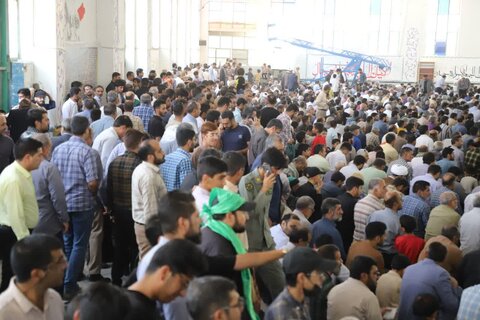 حضور پر شکوه مردم زاهدان در نماز جمعه خشم و نصر