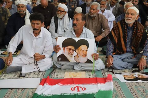 حضور پر شکوه مردم زاهدان در نماز جمعه خشم و نصر