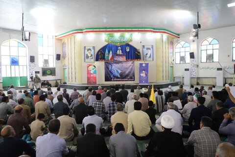 حضور پر شکوه مردم زاهدان در نماز جمعه خشم و نصر