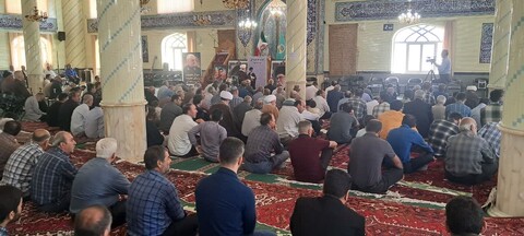 تصاویر/ اقامه نماز جمعه شهرستان خسروشاه