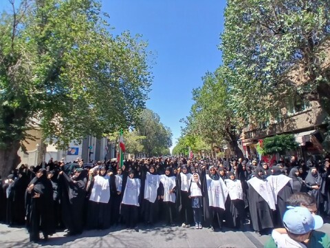 تصاویر/ راهپیمایی جمعه های نصر و خشم در آذرشهر