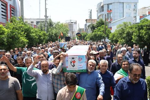 حضور اساتید ، طلاب و مبلغین شرق مازندران در راهپیمایی جمعه های خشم و نصر) و مراسم تشییع شهدای عزت و اقتدار