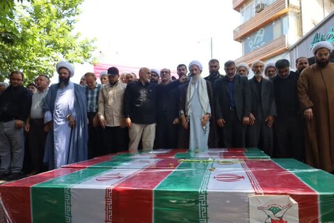 حضور اساتید ، طلاب و مبلغین شرق مازندران در راهپیمایی جمعه های خشم و نصر) و مراسم تشییع شهدای عزت و اقتدار