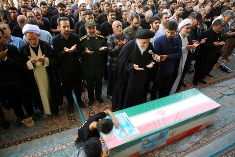 تصاویر/ مراسم تشییع و تدفین سردار شهید رسول شاکری