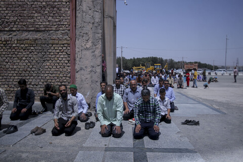 تصاویر| حضور با شکوه مردم در نماز جمعه خشم و نصر در بیرجند