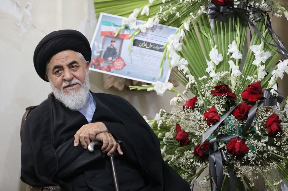 دیدار تولیت آستان مقدس مسجد جمکران با خانواده شهید طالبی