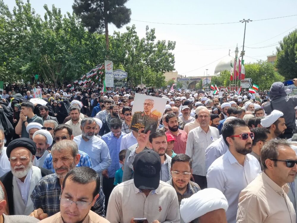 شکوه حضور مردم قم