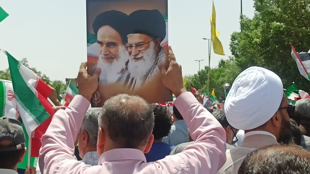 فیلم| خروش مردم اراک در محکومیت رژیم صهیونسیتی