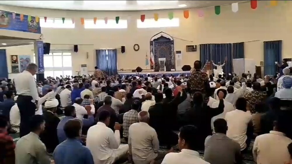 فیلم| نماز جمعه خشم و نصر در عسلویه