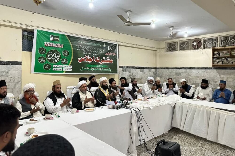 چھوٹا شیطان ناکام ہوا تو اب بڑا شیطان مداخلت کی دھمکیاں دے رہا ہے