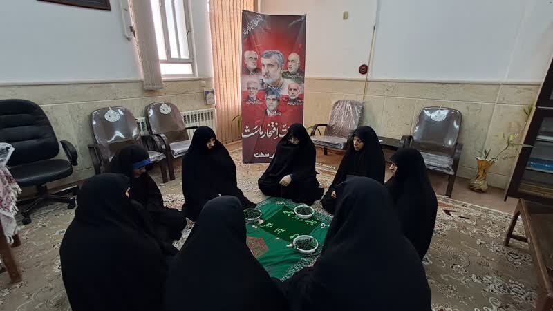 برگزاری مراسم دعا و توسل در مدرسه علمیه تخصصی فاطمه الزهرا(س) اردکان